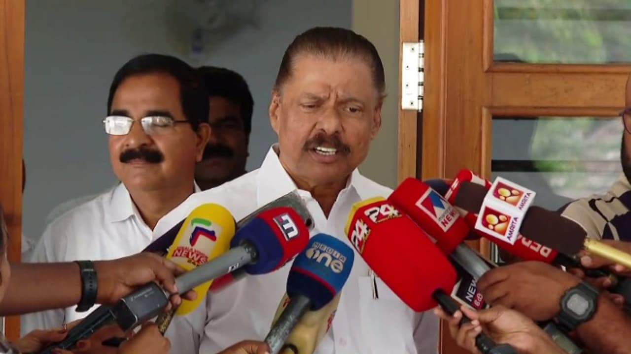 'രാഷ്ട്രീയ വഞ്ചനക്കെതിരെ നിലമ്പൂർ വിധിയെഴുതും, ഷൗക്കത്ത് പാലം വലിച്ചത് കൊണ്ടാണ് യുഡിഎഫ് സ്ഥാനാർത്ഥി തോറ്റത്'