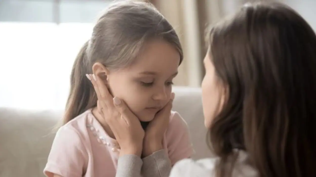 குழந்தைகளை ஸ்கூலுக்கு அனுப்பும் போது 'இந்த' தப்ப பண்ணாதீங்க!