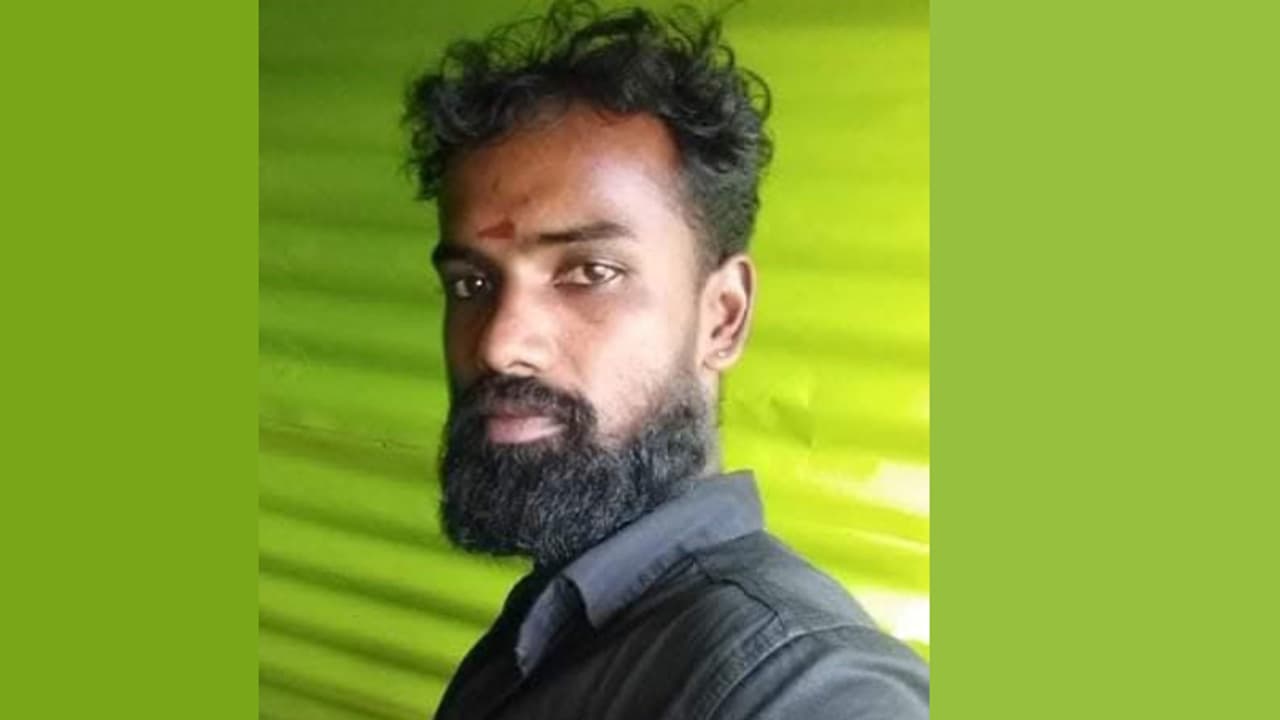 ചെന്നിത്തലയിൽ പാടശേഖരത്തിന്റെ മോട്ടോർ ഷെഡ്ഡിൽ യുവാവ് തൂങ്ങിമരിച്ച നിലയിൽ ചെന്നിത്തലയിൽ പാടശേഖരത്തിന്റെ മോട്ടോർ ഷെഡ്ഡിൽ യുവാവ് തൂങ്ങിമരിച്ച നിലയിൽ