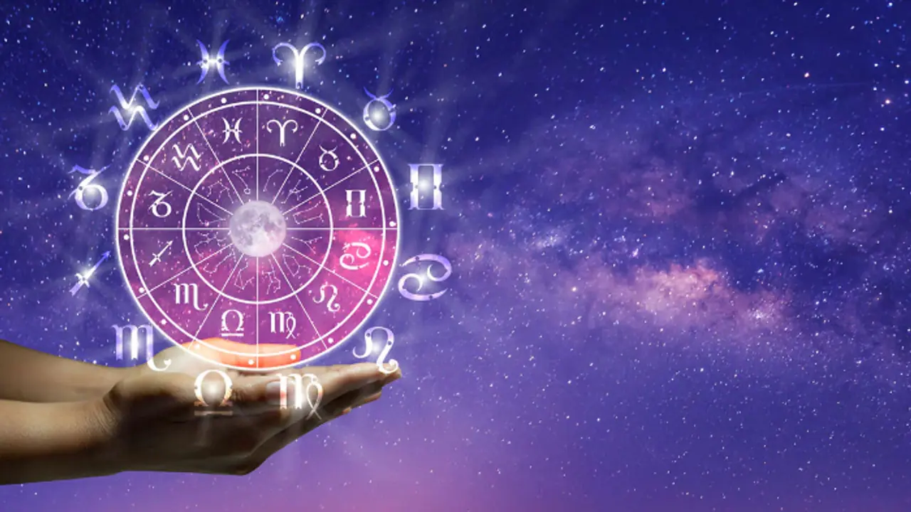 Today Horoscope : പല കാര്യങ്ങൾക്കും തടസം വരും, കലാപരമായ നേട്ടങ്ങൾ കൈവരിക്കും ; ഇന്നത്തെ ദിവസഫലം Today Horoscope : പല കാര്യങ്ങൾക്കും തടസം വരും, കലാപരമായ നേട്ടങ്ങൾ കൈവരിക്കും ; ഇന്നത്തെ ദിവസഫലം