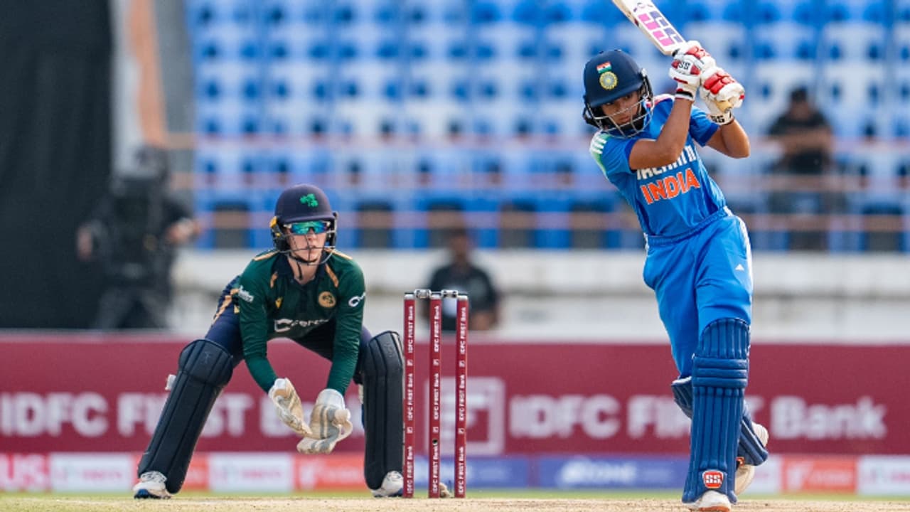 ആറ് ഇന്നിംഗ്‌സിനിടെ ആദ്യ സെഞ്ചുറി, 150 കടന്നു! അടുത്ത സൂപ്പര്‍ സ്റ്റാര്‍ ആരെന്ന ചോദ്യത്തിന് ഉത്തരവുമായി പ്രതിക