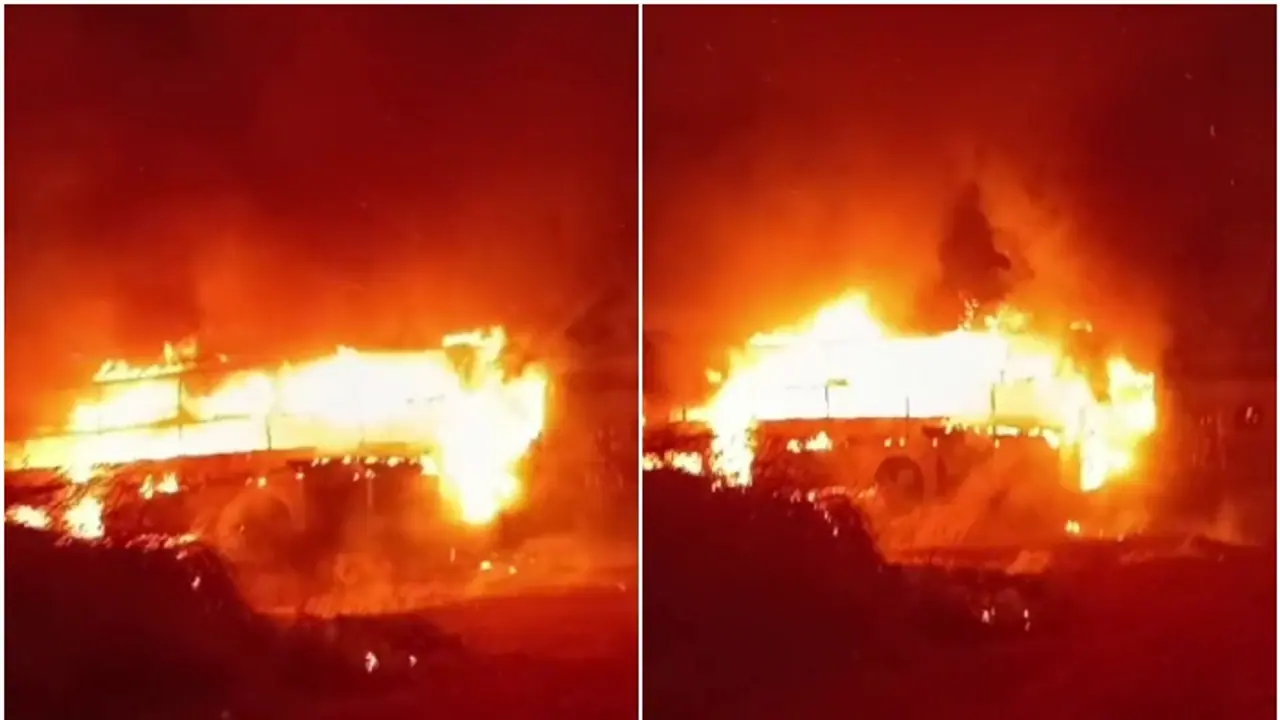 ಬೆಂಗಳೂರು: ಬಿಟಿ ಇಲಾಖೆಯ ಬಯೋ ಇನ್ನೋವೇಶನ್ 12 ಲ್ಯಾಬ್ಗಳಿಗೆ ಬೆಂಕಿ, 152 ಕೋಟಿ ನಷ್ಟ! ಬೆಂಗಳೂರು: ಬಿಟಿ ಇಲಾಖೆಯ ಬಯೋ ಇನ್ನೋವೇಶನ್ 12 ಲ್ಯಾಬ್ಗಳಿಗೆ ಬೆಂಕಿ, 152 ಕೋಟಿ ನಷ್ಟ!