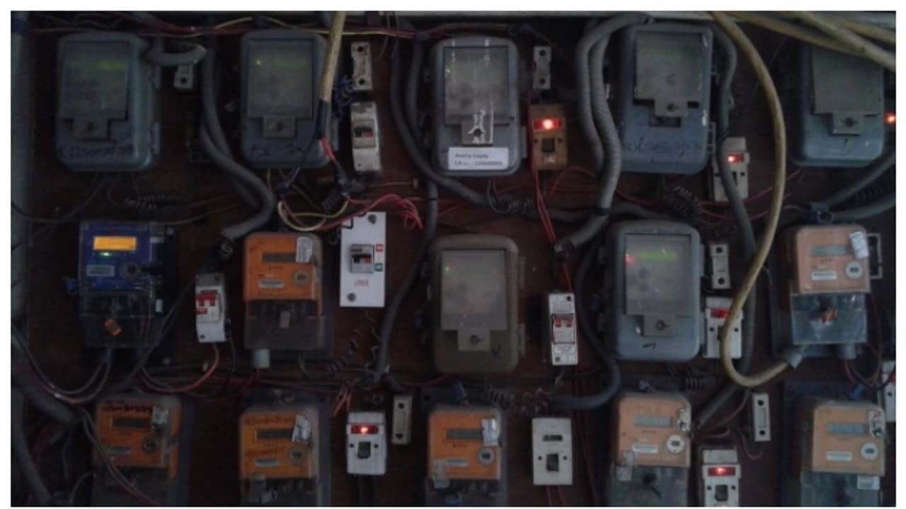 'ഷോക്കടിപ്പിക്കുന്ന ബില്ല്'; സംരംഭകയ്ക്ക് ലഭിച്ചത് 210 കോടിയുടെ വൈദ്യുതി ബില്ല്, സംഭവം ഹിമാചല് പ്രദേശില് 'ഷോക്കടിപ്പിക്കുന്ന ബില്ല്'; സംരംഭകയ്ക്ക് ലഭിച്ചത് 210 കോടിയുടെ വൈദ്യുതി ബില്ല്, സംഭവം ഹിമാചല് പ്രദേശില്