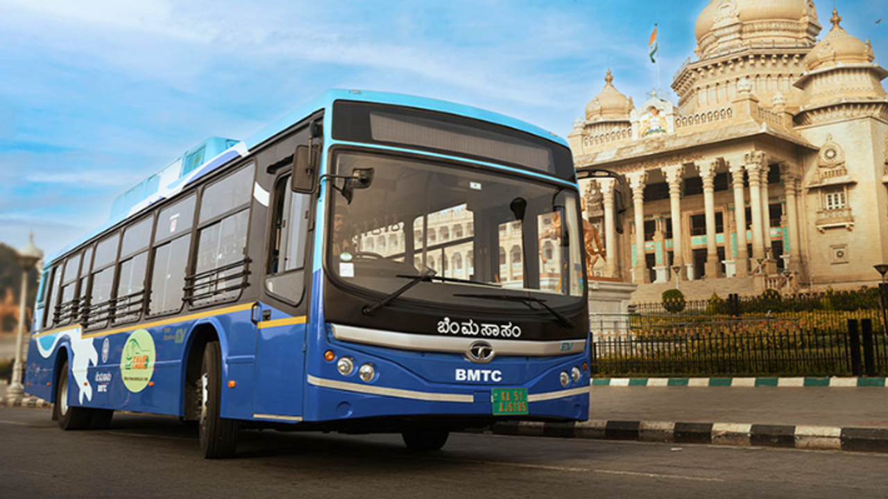 பூமியைச் சுற்றி 6200 முறை பயணம்; சத்தமின்றி இமாலய சாதனை செய்த டாடாவின் எலக்ட்ரிக் பஸ் பூமியைச் சுற்றி 6200 முறை பயணம்; சத்தமின்றி இமாலய சாதனை செய்த டாடாவின் எலக்ட்ரிக் பஸ்