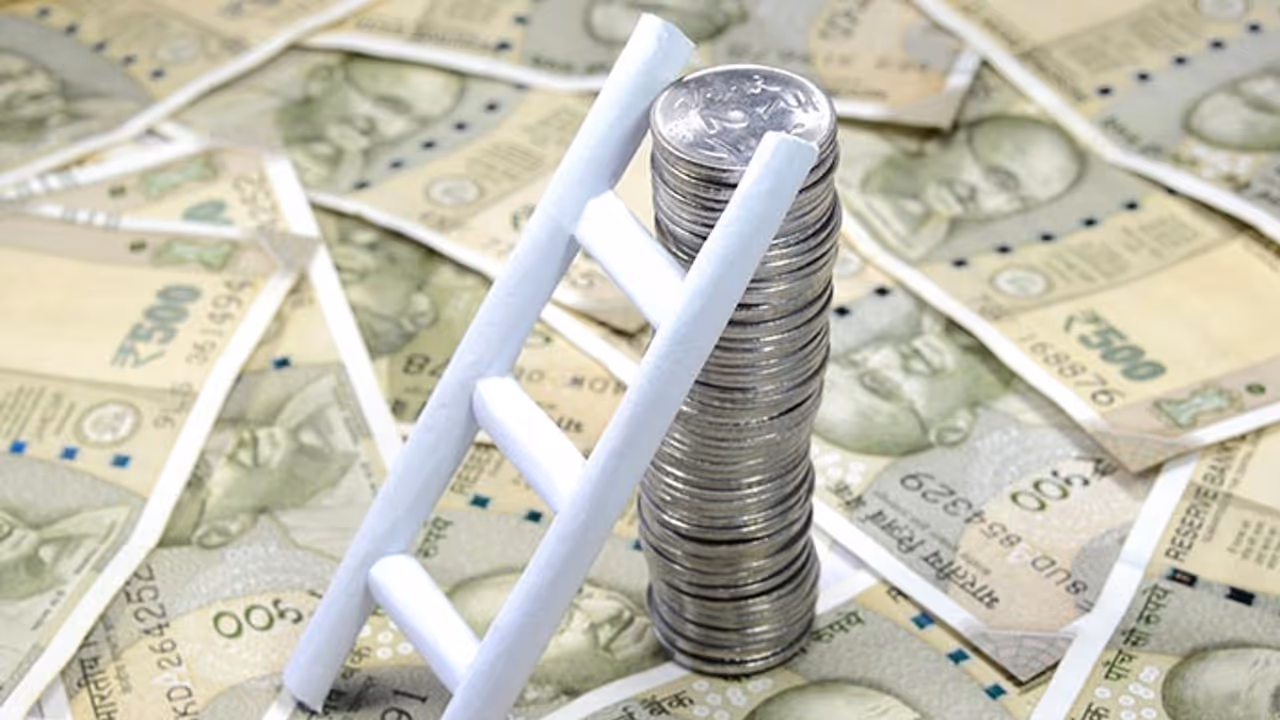 Economic Survey 2025 flags risks of unsecured loans, market volatility for borrowers and investors Economic Survey 2025 flags risks of unsecured loans, market volatility for borrowers and investors