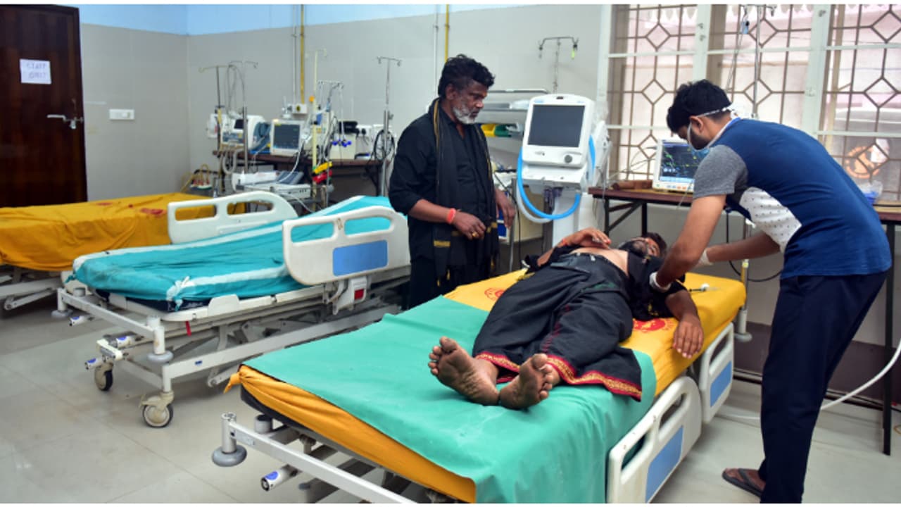  ഹൃദയാഘാതം റിപ്പോർട്ട് ചെയ്തത് 168 പേർക്ക്; ശബരിമലയിൽ ഇതുവരെ സർക്കാർ വൈദ്യസഹായം നൽകിയത് 2.89 ലക്ഷം പേർക്ക്