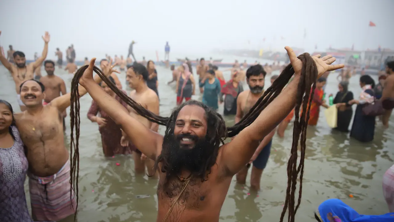 महाकुंभ 2025: करीब से देखना चाहते हैं साधु संतों की रहस्यमयी दुनिया, करना होगा बस ये काम