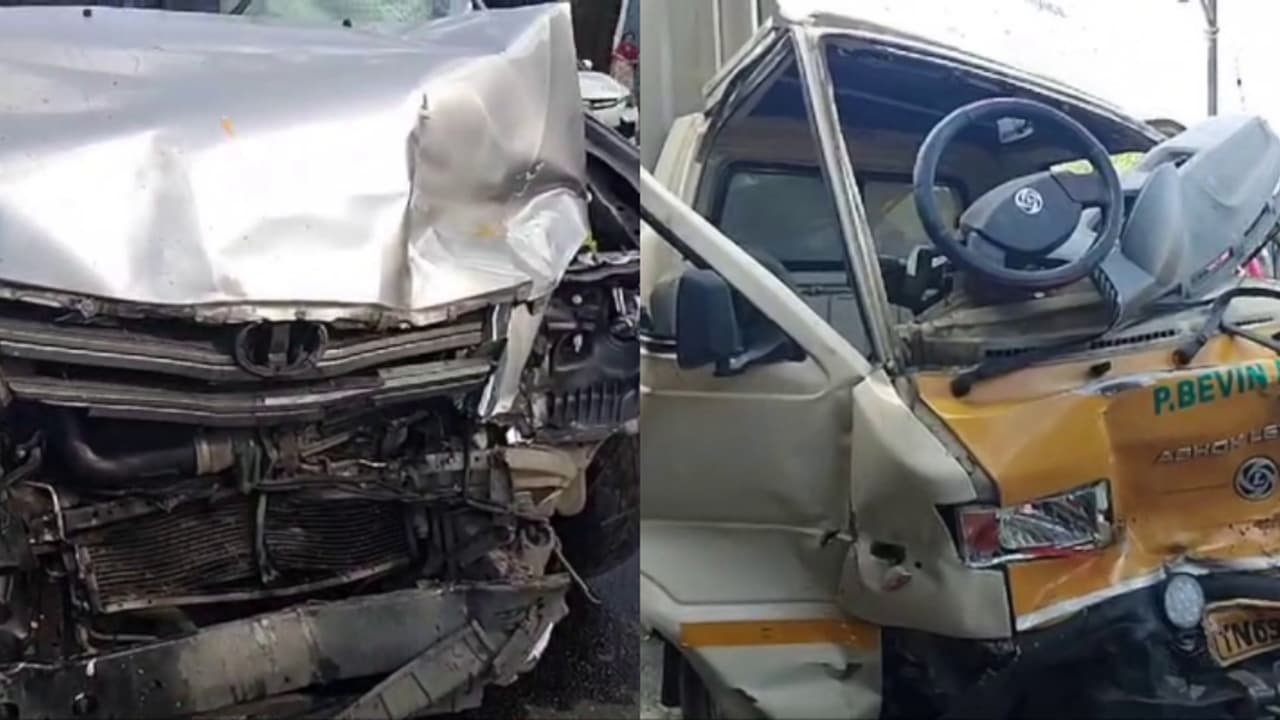 പത്തനംതിട്ടയിൽ പാർസൽ സര്‍വീസ് വാഹനവും കാറും കൂട്ടിയിടിച്ച് അപകടം; നാലു പേര്‍ക്ക് ഗുരുതര പരിക്ക്