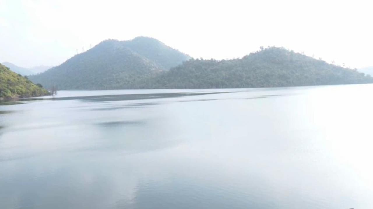 Chitradurga: ಕೋಡಿ ಬಿದ್ದ ವಾಣಿ ವಿಲಾಸ ಸಾಗರ ಡ್ಯಾಂ: ಸಂತಸ ಪಡ್ತಿರೋ ಅನ್ನದಾತರು Chitradurga: ಕೋಡಿ ಬಿದ್ದ ವಾಣಿ ವಿಲಾಸ ಸಾಗರ ಡ್ಯಾಂ: ಸಂತಸ ಪಡ್ತಿರೋ ಅನ್ನದಾತರು