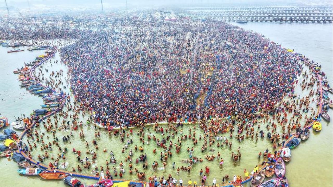 most unique picture of Maha Kumbh most unique picture of Maha Kumbh