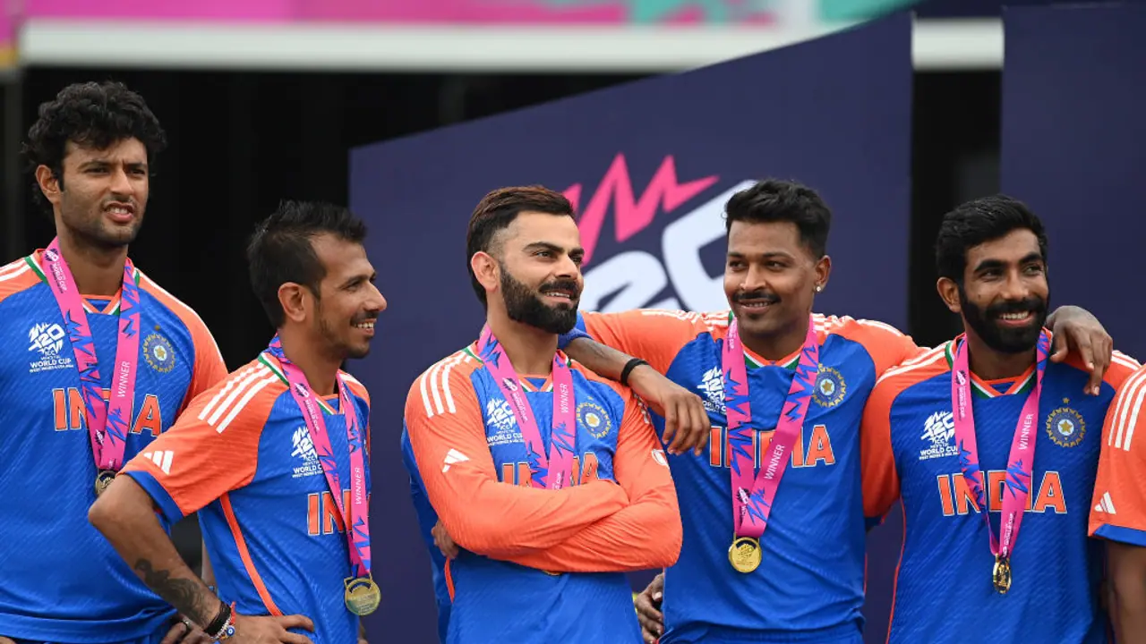 ലോകകപ്പ് ടീമിലെ നിർണായക താരം, എന്നിട്ടും അവനെ എന്തിന് ഒഴിവാക്കിയെന്ന് ആകാശ് ചോപ്ര