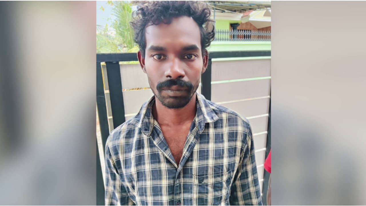വർക്കലയിൽ വീട്ടമ്മയെ വീട്ടിൽ അതിക്രമിച്ചുകയറി ലൈംഗികമായി പീഡിപ്പിച്ച യുവാവ് അറസ്റ്റിൽ വർക്കലയിൽ വീട്ടമ്മയെ വീട്ടിൽ അതിക്രമിച്ചുകയറി ലൈംഗികമായി പീഡിപ്പിച്ച യുവാവ് അറസ്റ്റിൽ