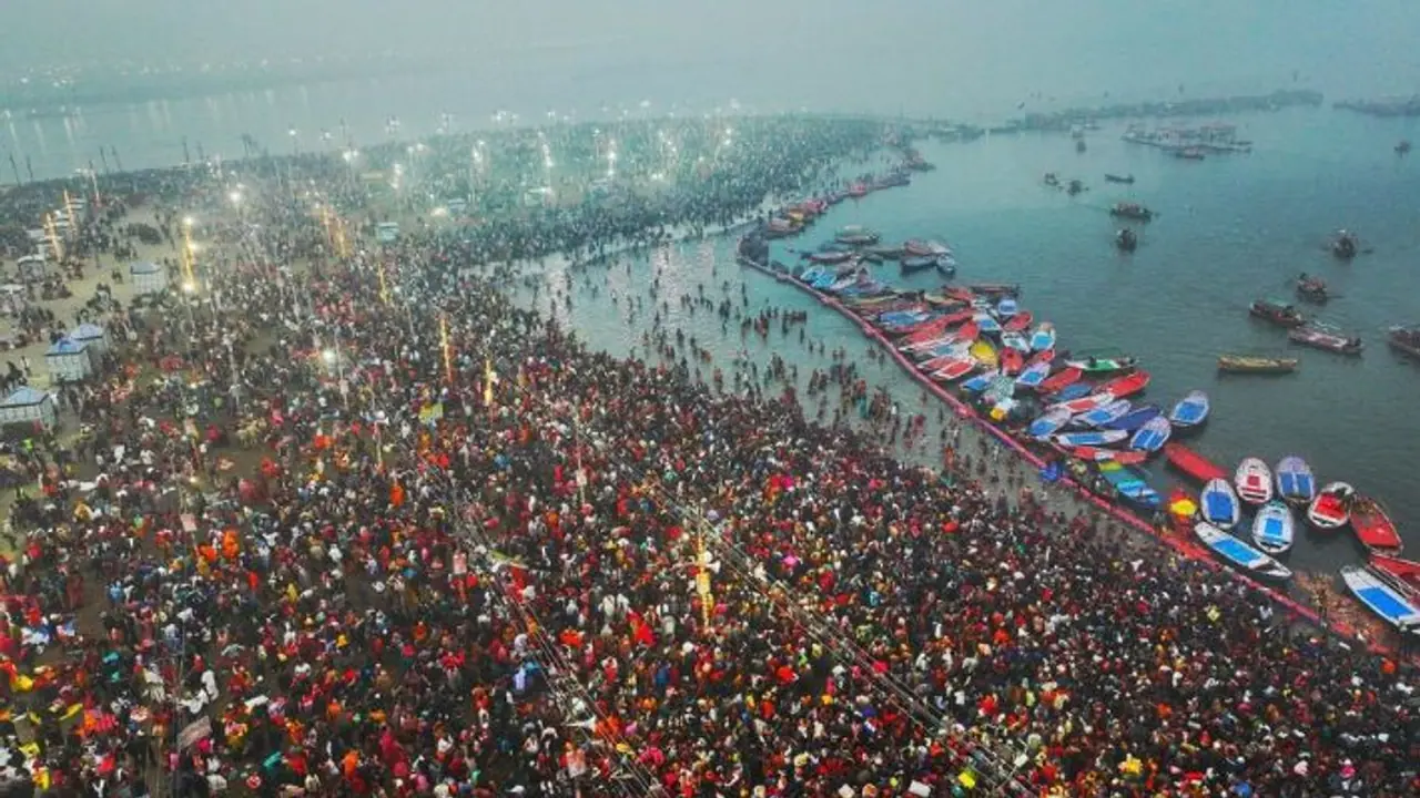 महाकुंभ 2025 के नाम पर ठगी? बिहार पुलिस ने जारी की ये एडवाइजरी महाकुंभ 2025 के नाम पर ठगी? बिहार पुलिस ने जारी की ये एडवाइजरी