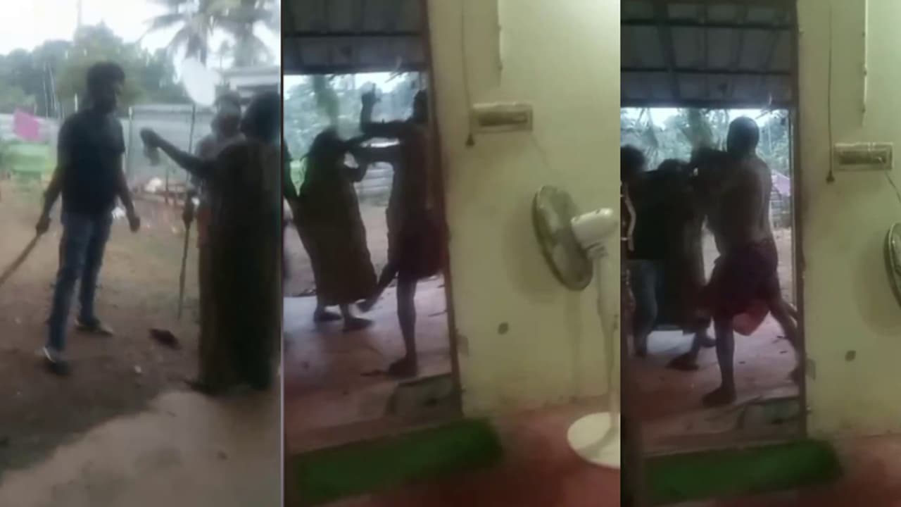 കമ്പിവടിയും കത്തിയുമായി വീട്ടിലെത്തി, വളഞ്ഞിട്ട് ആക്രമിച്ചു; സ്ത്രീകളും കുട്ടികളുമടക്കം 8 പേർക്ക് പരിക്ക് കമ്പിവടിയും കത്തിയുമായി വീട്ടിലെത്തി, വളഞ്ഞിട്ട് ആക്രമിച്ചു; സ്ത്രീകളും കുട്ടികളുമടക്കം 8 പേർക്ക് പരിക്ക്