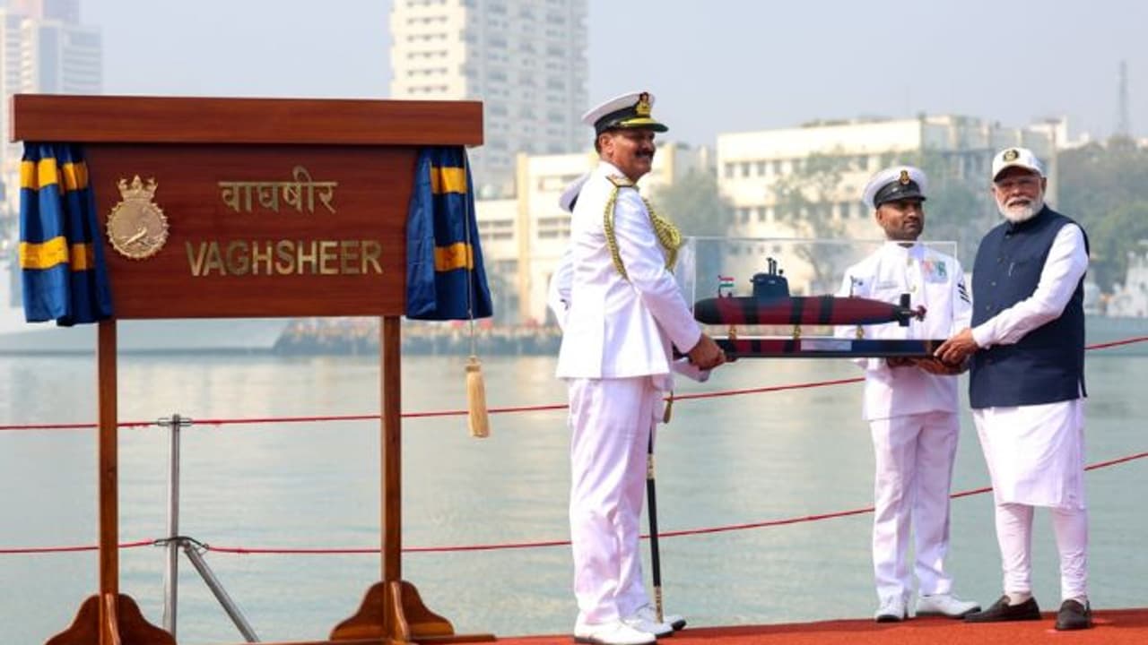 2 ಯುದ್ಧನೌಕೆ, 1 ಸಬ್‌ಮರೀನ್‌ ಸೇನೆಗೆ ಸಮರ್ಪಿಸಿದ ಪ್ರಧಾನಿ ಮೋದಿ