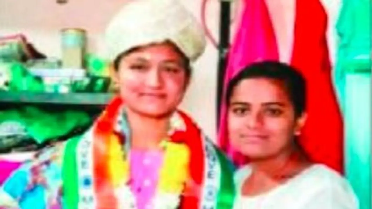 ರಾಯಚೂರು: ಬಡತನ ಮೆಟ್ಟಿ ನಿಂತ ಯುವತಿ ಸೇನೆಗೆ ಆಯ್ಕೆ, ಶ್ರಮದ ಫಲ! ರಾಯಚೂರು: ಬಡತನ ಮೆಟ್ಟಿ ನಿಂತ ಯುವತಿ ಸೇನೆಗೆ ಆಯ್ಕೆ, ಶ್ರಮದ ಫಲ!