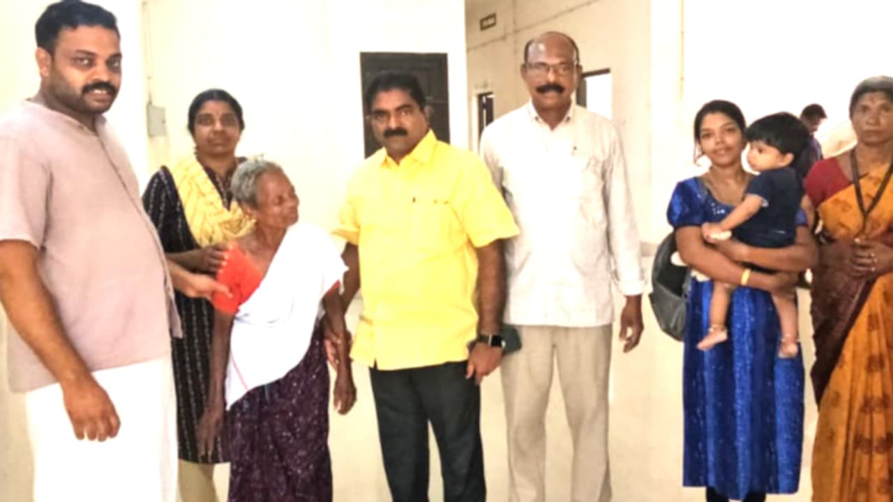 എല്ലാവർക്കും കൂട്ടിന് പോയ നബീസ ഒറ്റയ്ക്കായി, കോടതി ഇടപെട്ടു, ഗാന്ധിഭവനിൽ അഭയം എല്ലാവർക്കും കൂട്ടിന് പോയ നബീസ ഒറ്റയ്ക്കായി, കോടതി ഇടപെട്ടു, ഗാന്ധിഭവനിൽ അഭയം