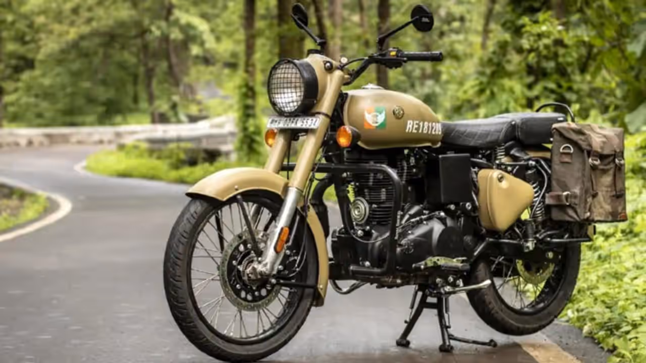 റോയൽ എൻഫീൽഡിന് ഈ ബൈക്ക് പൊൻമുട്ടയിടുന്ന താറാവ്! 28 ദിവസത്തിനുള്ളിൽ വാങ്ങിയത് ഇത്രയുംപേർ റോയൽ എൻഫീൽഡിന് ഈ ബൈക്ക് പൊൻമുട്ടയിടുന്ന താറാവ്! 28 ദിവസത്തിനുള്ളിൽ വാങ്ങിയത് ഇത്രയുംപേർ