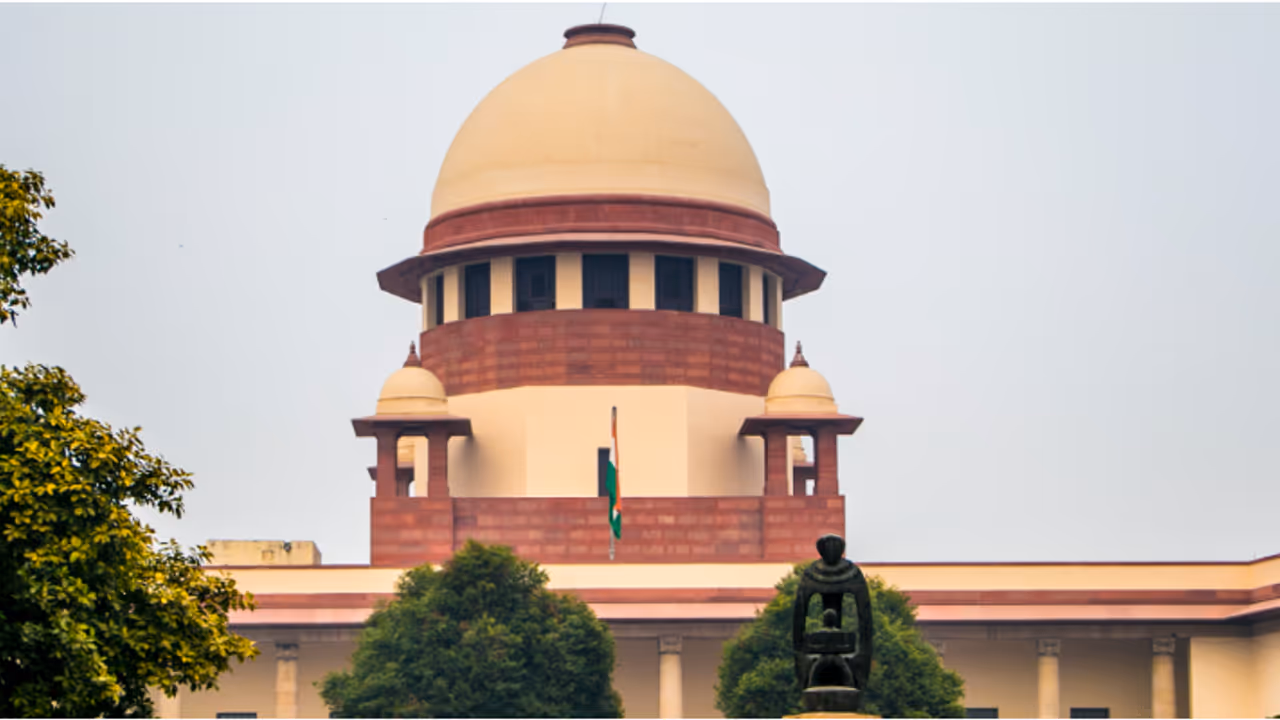 'ഭാഷ മതമല്ല, ഉറുദു ഹിന്ദിയും മറാത്തിയും പോലെ ഇന്തോ ആര്യൻ ഭാഷ'; ഉറുദു സൈൻ ബോർഡിനെതിരായ ഹർജി തള്ളി സുപ്രീംകോടതി