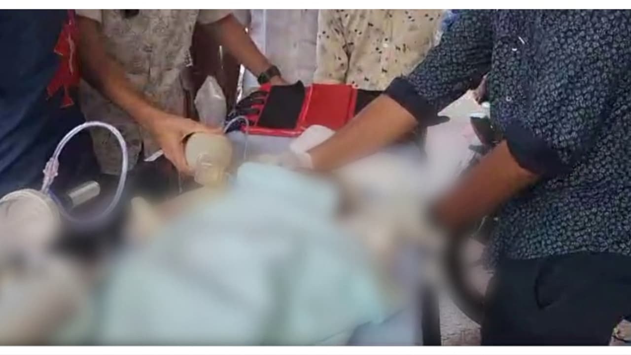 ആലപ്പുഴയിലെ കുഞ്ഞിന്റെ ആരോഗ്യനില ഗുരുതരമായി തുടരുന്നു; എസ്എടി ആശുപത്രിയിൽ ചികിത്സയിൽ ആലപ്പുഴയിലെ കുഞ്ഞിന്റെ ആരോഗ്യനില ഗുരുതരമായി തുടരുന്നു; എസ്എടി ആശുപത്രിയിൽ ചികിത്സയിൽ