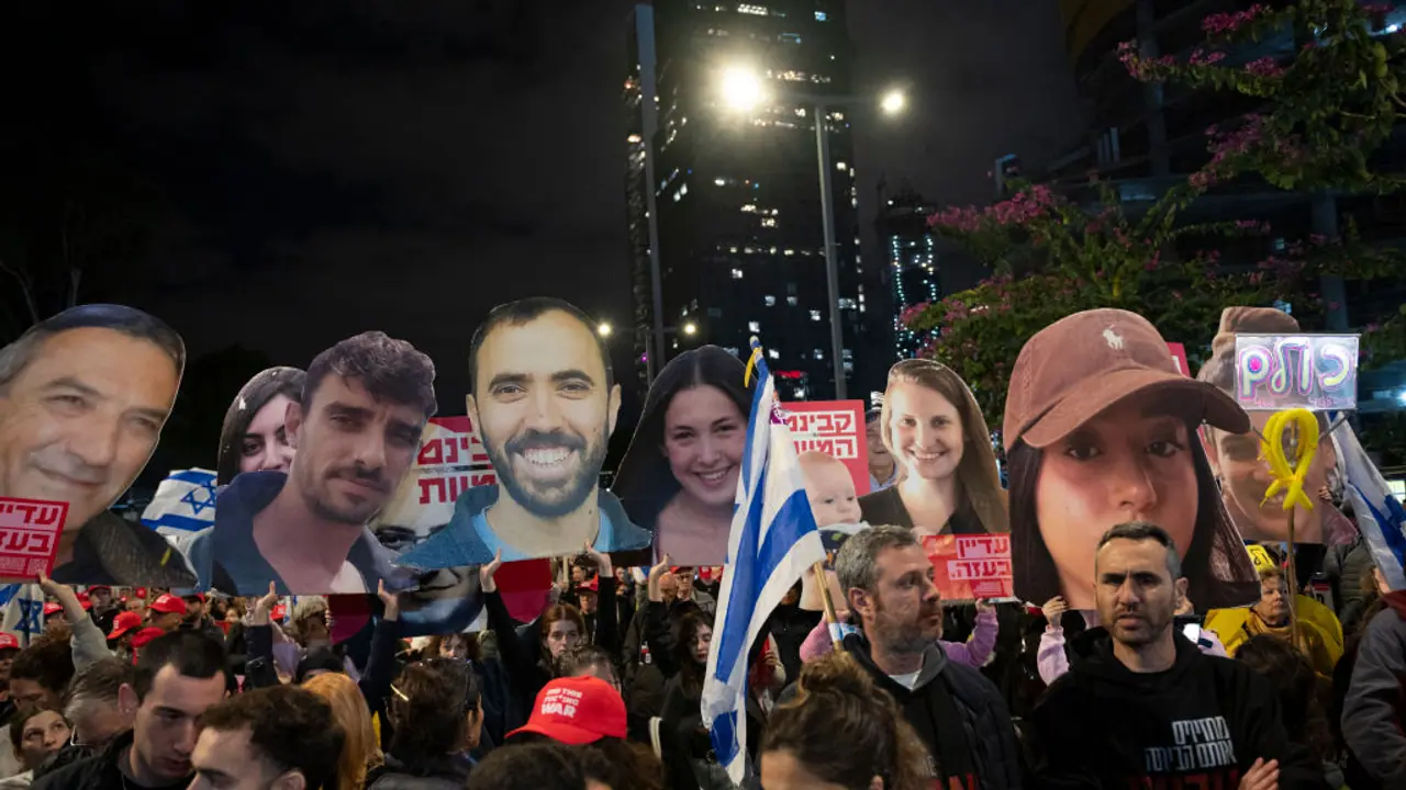 Gaza ceasefire comes into force after 3 hour delay as Hamas names 3 Israeli women hostages to be freed Gaza ceasefire comes into force after 3 hour delay as Hamas names 3 Israeli women hostages to be freed