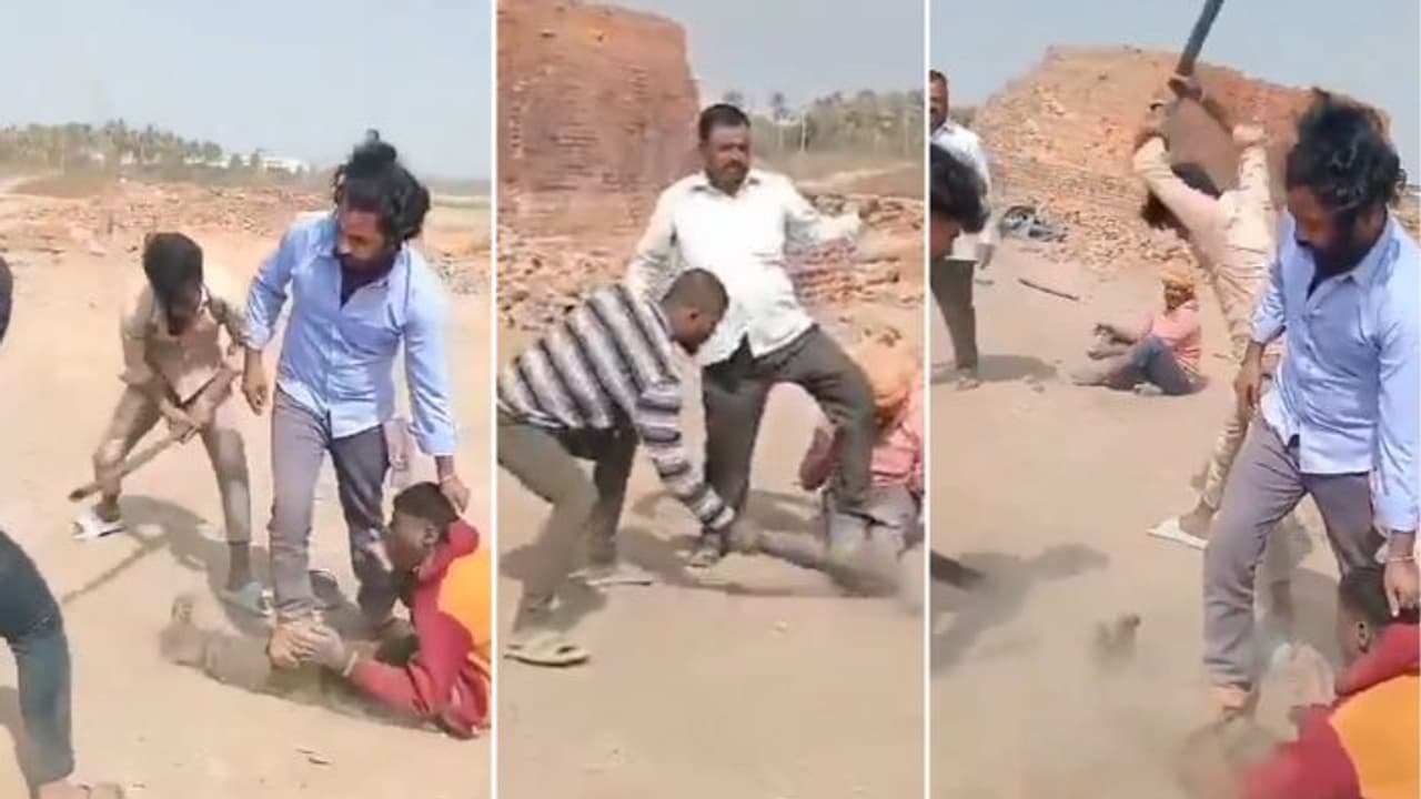 Karnataka: 3 workers beaten for returning late to work in Vijayapura, video posted on Instagram (WATCH) Karnataka: 3 workers beaten for returning late to work in Vijayapura, video posted on Instagram (WATCH)