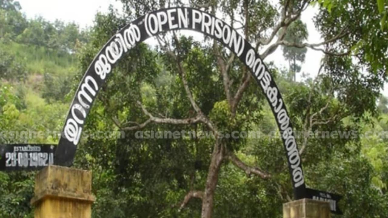 കൈയ്യിൽ സ്വന്തം പേരിലല്ലാത്ത ആധാർ കാർഡ്; പരോളിലിറങ്ങി മുങ്ങിയ ആൾ 34 വർഷത്തിന് ശേഷം തുറന്ന ജയിലിൽ തിരിച്ചെത്തി