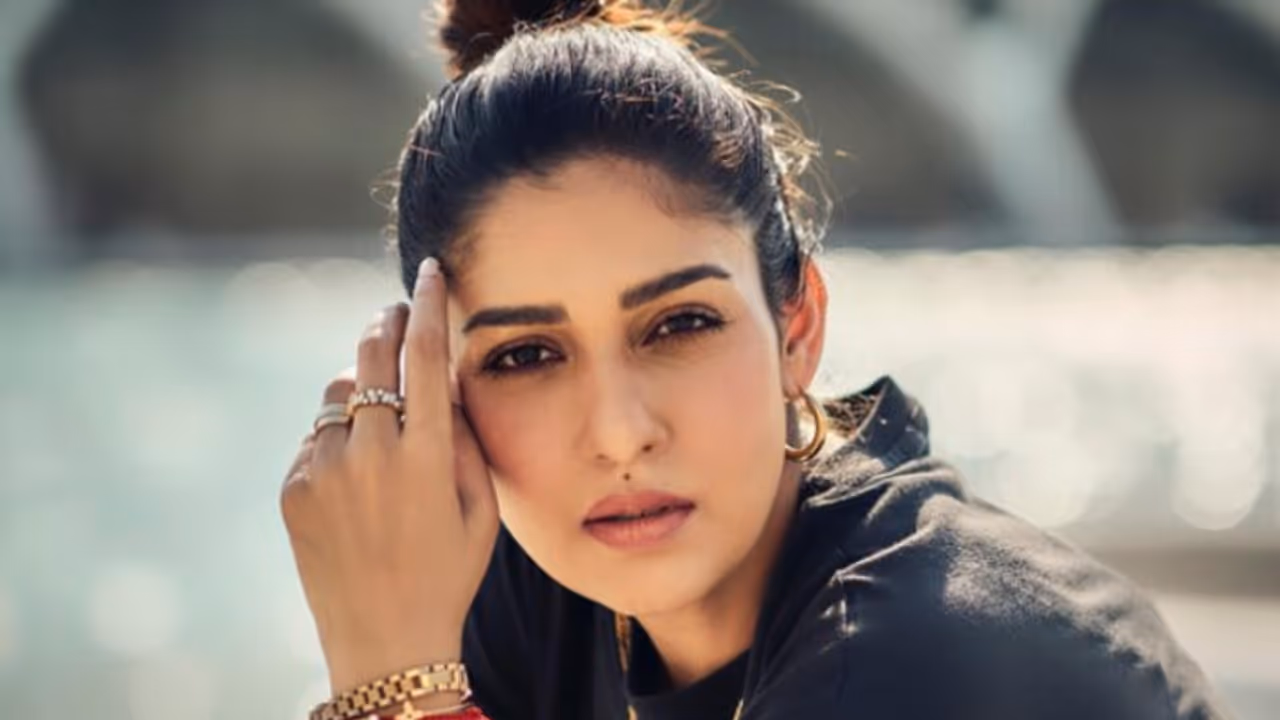 നയൻതാരയ്‍ക്ക് നാല് സ്ഥാനം നഷ്‍ടമായി, ഇന്ത്യൻ നായികമാരില്‍ ഒന്നാമത് ആ നടി