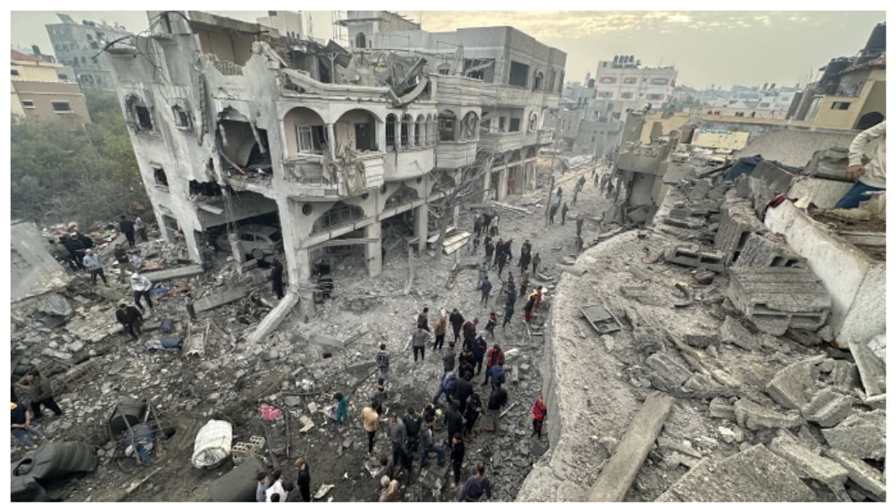 'വെടിനിർത്തണമെങ്കില് ബന്ദികളെ വിട്ടയക്കണം'; പുതിയ നിര്ദേശങ്ങള് മുന്നോട്ടുവെച്ച് ഇസ്രയേല് 'വെടിനിർത്തണമെങ്കില് ബന്ദികളെ വിട്ടയക്കണം'; പുതിയ നിര്ദേശങ്ങള് മുന്നോട്ടുവെച്ച് ഇസ്രയേല്