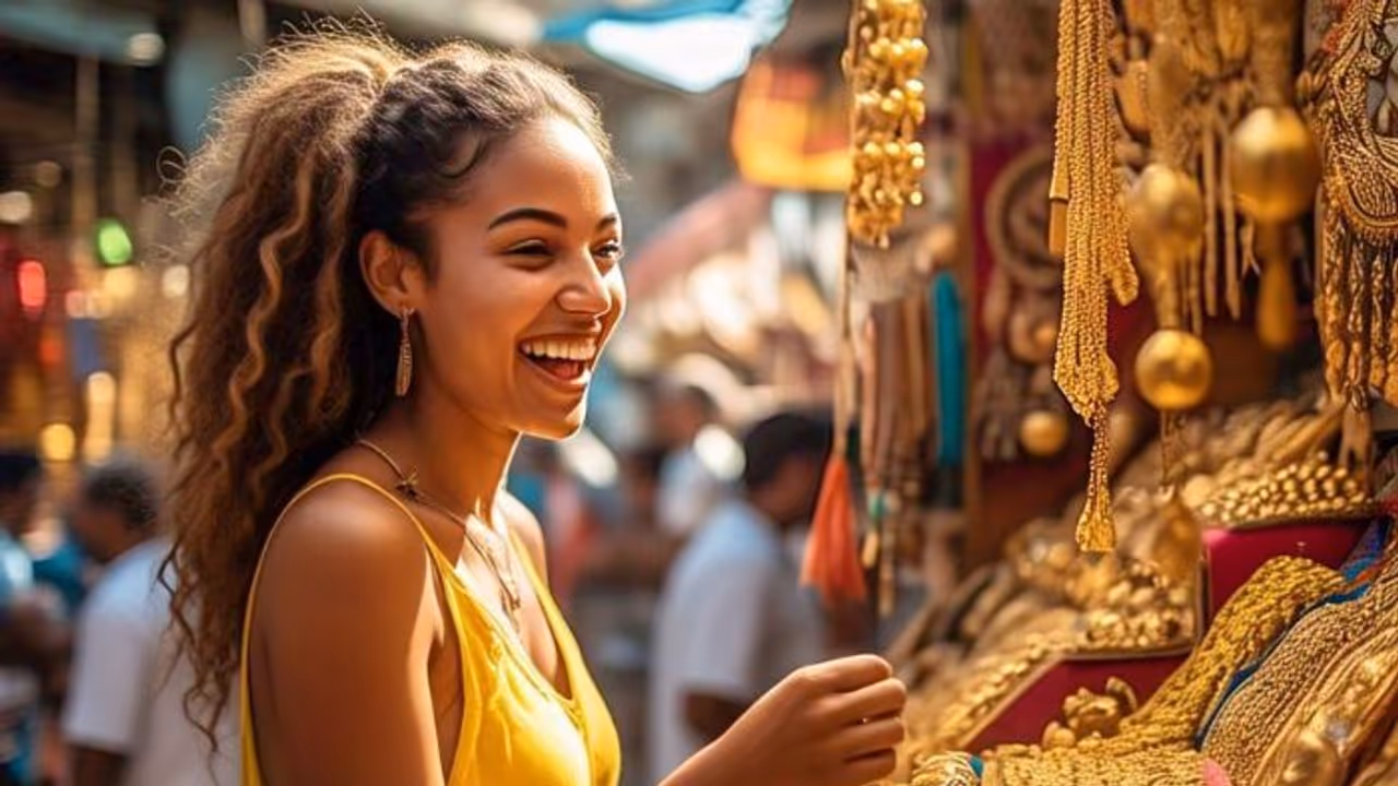 ಚಿನ್ನ ಖರೀದಿ ಕನಸು ನನಸು ಮಾಡಿಕೊಳ್ಳಲು ಮತ್ತೇಕೆ ತಡ? ಇಂದೇ ಭೇಟಿ ನೀಡಿ, ಖರೀದಿಸಿ ನಿಮ್ಮಿಷ್ಟದ ಆಭರಣ ಚಿನ್ನ ಖರೀದಿ ಕನಸು ನನಸು ಮಾಡಿಕೊಳ್ಳಲು ಮತ್ತೇಕೆ ತಡ? ಇಂದೇ ಭೇಟಿ ನೀಡಿ, ಖರೀದಿಸಿ ನಿಮ್ಮಿಷ್ಟದ ಆಭರಣ