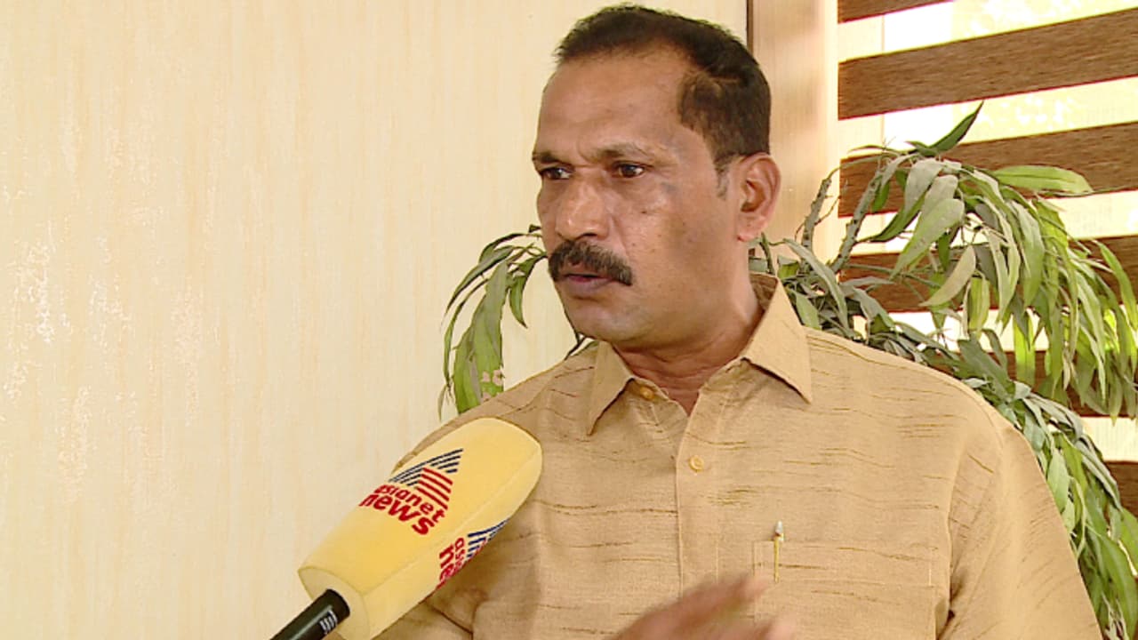 'അൻവറിന്റെ തറവാട്ടുസ്വത്തല്ല തൃണമൂൽ കോൺഗ്രസ്'; പിവി അൻവറിനെതിരെ പൊട്ടിത്തെറിച്ച് ടിഎംസി സംസ്ഥാന പ്രസിഡന്റ് 'അൻവറിന്റെ തറവാട്ടുസ്വത്തല്ല തൃണമൂൽ കോൺഗ്രസ്'; പിവി അൻവറിനെതിരെ പൊട്ടിത്തെറിച്ച് ടിഎംസി സംസ്ഥാന പ്രസിഡന്റ്