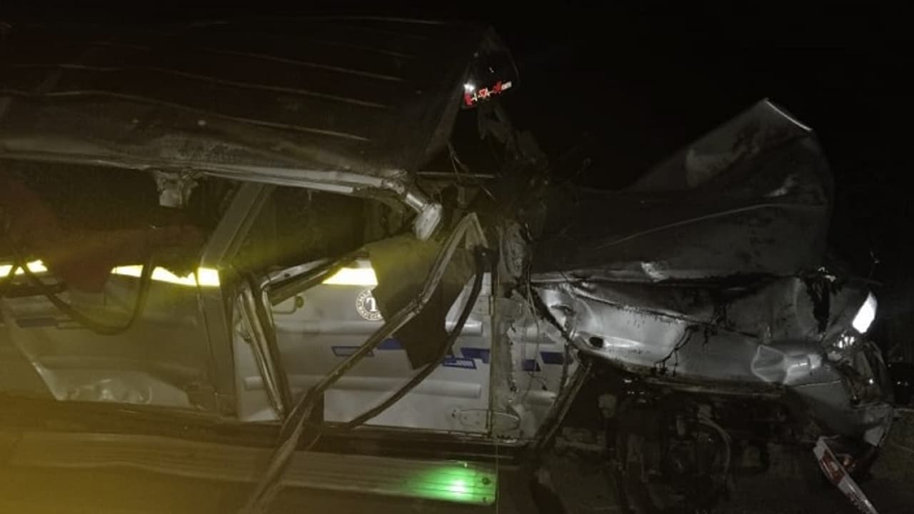 ರಾಯಚೂರು: ಮಂತ್ರಾಲಯ ಸಂಸ್ಕೃತ ವಿದ್ಯಾಪೀಠದ ವಾಹನ ಪಲ್ಟಿ, 3 ವಿದ್ಯಾರ್ಥಿಗಳು ಸೇರಿ ನಾಲ್ವರು ಸಾವು ರಾಯಚೂರು: ಮಂತ್ರಾಲಯ ಸಂಸ್ಕೃತ ವಿದ್ಯಾಪೀಠದ ವಾಹನ ಪಲ್ಟಿ, 3 ವಿದ್ಯಾರ್ಥಿಗಳು ಸೇರಿ ನಾಲ್ವರು ಸಾವು