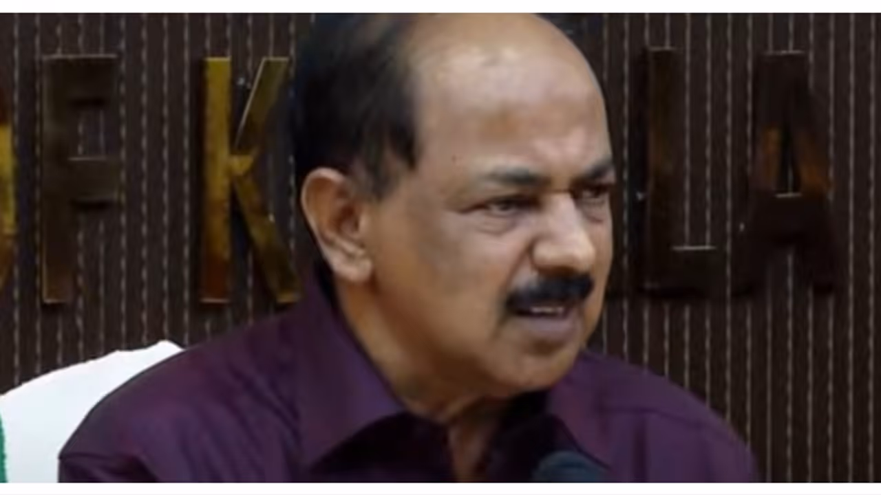 'അന്നം മുട്ടിക്കുന്ന സമരത്തിൽ നിന്ന് പിന്മാറണം, സമരം സാധാരണക്കാരെ ബുദ്ധിമുട്ടിക്കുന്നു': മന്ത്രി ജി ആർ അനിൽ 'അന്നം മുട്ടിക്കുന്ന സമരത്തിൽ നിന്ന് പിന്മാറണം, സമരം സാധാരണക്കാരെ ബുദ്ധിമുട്ടിക്കുന്നു': മന്ത്രി ജി ആർ അനിൽ