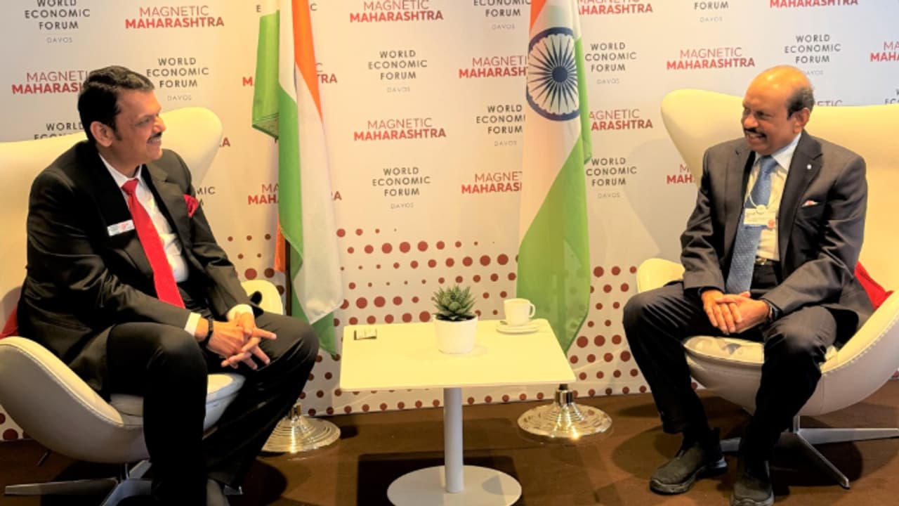 'ഈ ലുലു ഞങ്ങൾക്കും വേണം', രണ്ട് സംസ്ഥാനങ്ങളിലെ മുഖ്യമന്ത്രിമാർ യൂസഫലിയെ നേരിട്ട് ക്ഷണിച്ചു, നാഗ്പൂരിൽ ഉടൻ 'ഈ ലുലു ഞങ്ങൾക്കും വേണം', രണ്ട് സംസ്ഥാനങ്ങളിലെ മുഖ്യമന്ത്രിമാർ യൂസഫലിയെ നേരിട്ട് ക്ഷണിച്ചു, നാഗ്പൂരിൽ ഉടൻ