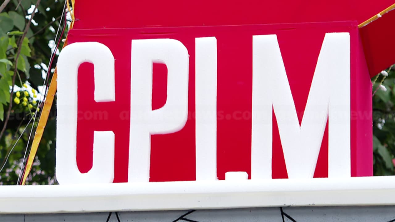 വിഭാഗീയതയുടെ കനലടങ്ങിയ എറണാകുളത്ത് സിപിഎം ജില്ലാ സമ്മേളനത്തിൻ്റെ ഒരുക്കം തകൃതി, മുഖ്യമന്ത്രി പങ്കെടുക്കും വിഭാഗീയതയുടെ കനലടങ്ങിയ എറണാകുളത്ത് സിപിഎം ജില്ലാ സമ്മേളനത്തിൻ്റെ ഒരുക്കം തകൃതി, മുഖ്യമന്ത്രി പങ്കെടുക്കും