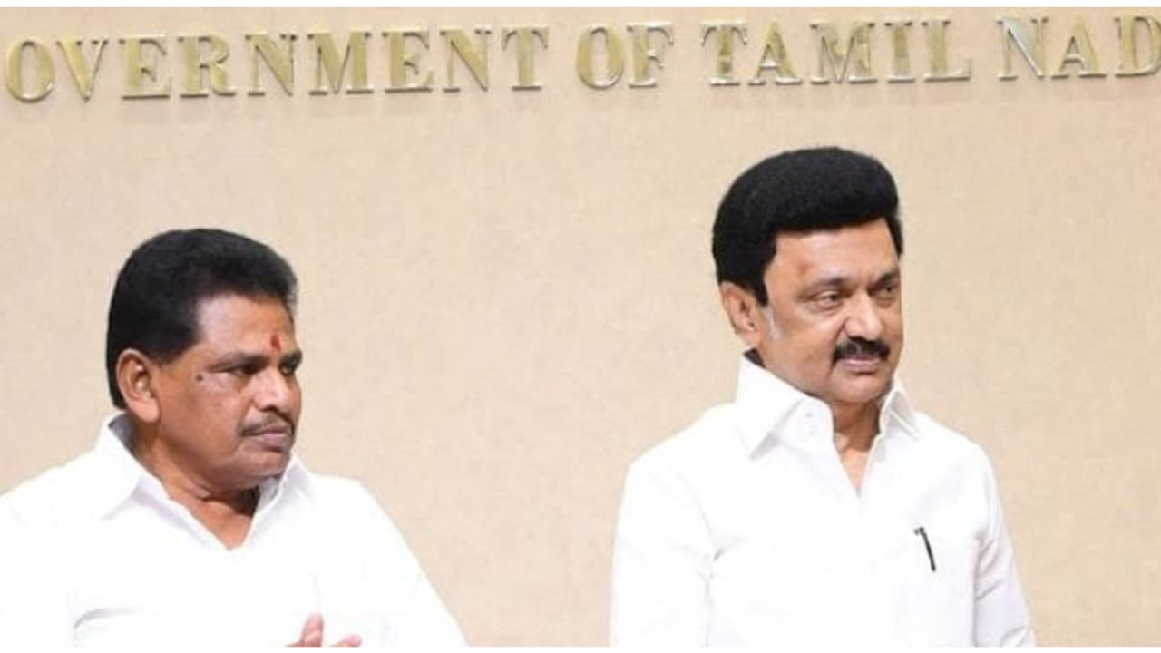 കള്ളപ്പണം വെളുപ്പിക്കൽ കേസ്; തമിഴ്നാട് മന്ത്രിയുടെ 1.26 കോടി രൂപയുടെ സ്വത്ത് മരവിപ്പിച്ച് ഇഡി കള്ളപ്പണം വെളുപ്പിക്കൽ കേസ്; തമിഴ്നാട് മന്ത്രിയുടെ 1.26 കോടി രൂപയുടെ സ്വത്ത് മരവിപ്പിച്ച് ഇഡി