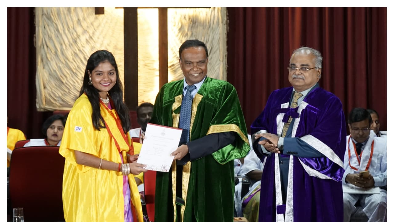 சென்னை கிறிஸ்தவ கல்லூரியில் நடைபெற்ற பட்டமளிப்பு விழா: 1158 மாணவர்களுக்கு பட்டம் வழங்கி சிறப்பிப்பு