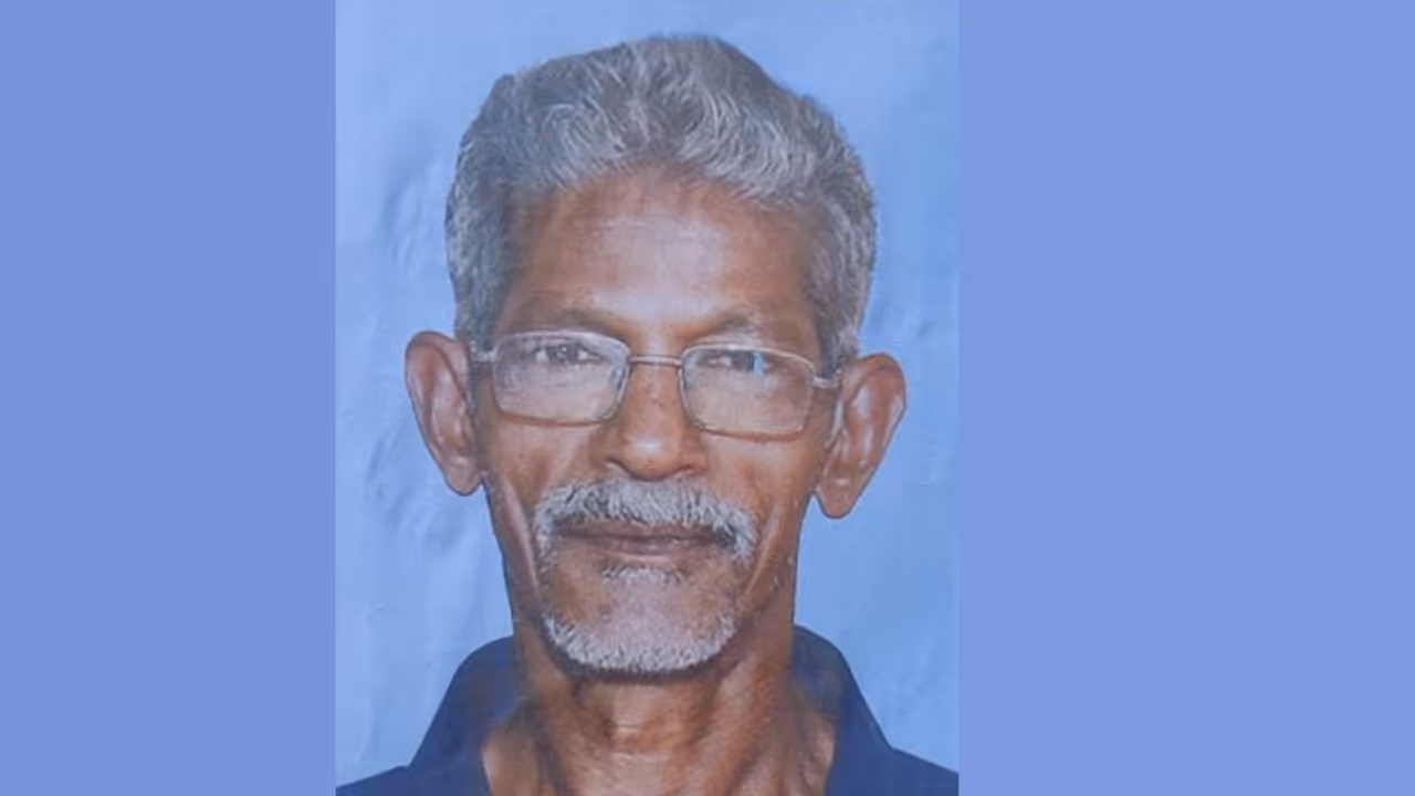 ലോറിക്ക് പിന്നില്‍ കാറിടിച്ച് കയറി അപകടം; മകനെ വിമാനത്താവളത്തിൽ വിട്ട് മടങ്ങിയ പിതാവിന് ദാരുണാന്ത്യം