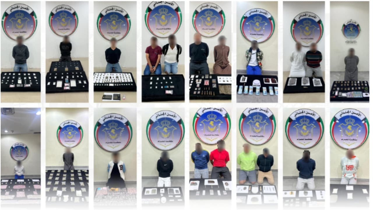 വൻ മയക്കുമരുന്ന് വേട്ട; കൊക്കെയ്നും ഹെറോയിനും ഹാഷിഷുമടക്കം 18 കിലോ ലഹരിമരുന്ന് കുവൈത്തിൽ പിടികൂടി വൻ മയക്കുമരുന്ന് വേട്ട; കൊക്കെയ്നും ഹെറോയിനും ഹാഷിഷുമടക്കം 18 കിലോ ലഹരിമരുന്ന് കുവൈത്തിൽ പിടികൂടി