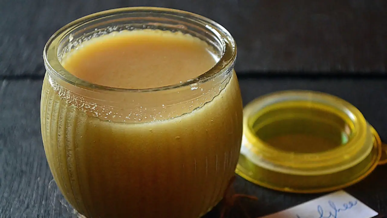 നെയ്യില് ഇവ ചേര്ത്ത് കഴിക്കൂ; അറിയാം ഗുണങ്ങള് നെയ്യില് ഇവ ചേര്ത്ത് കഴിക്കൂ; അറിയാം ഗുണങ്ങള്