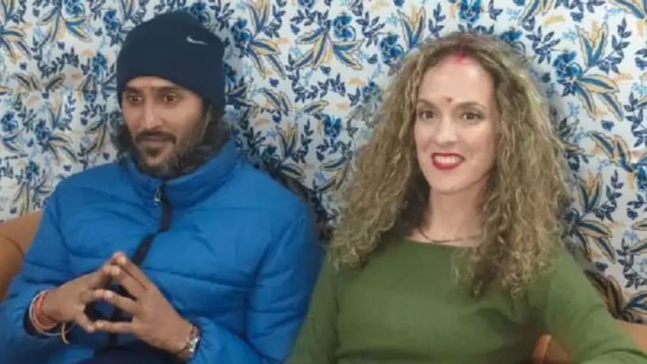 ಮಹಾಕುಂಭ ಮೇಳದಲ್ಲಿ ಭಾರತೀಯ ಹುಡುಗ ಸಿದ್ದಾರ್ಥ್ ಜೊತೆ ಮದುವೆಯಾದ ಗ್ರೀಕ್ ಹುಡುಗಿ!