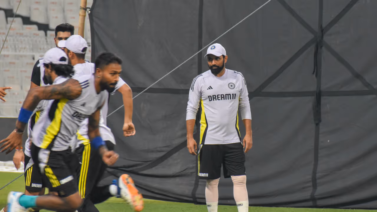 മുഹമ്മദ് ഷമി ഇന്നും പുറത്തുതന്നെ, ടീമില് 2 മാറ്റങ്ങൾ ഉറപ്പ്; ഇംഗ്ലണ്ടിനെതിരെ പരമ്പര പിടിക്കാനുറച്ച് ഇന്ത്യ മുഹമ്മദ് ഷമി ഇന്നും പുറത്തുതന്നെ, ടീമില് 2 മാറ്റങ്ങൾ ഉറപ്പ്; ഇംഗ്ലണ്ടിനെതിരെ പരമ്പര പിടിക്കാനുറച്ച് ഇന്ത്യ