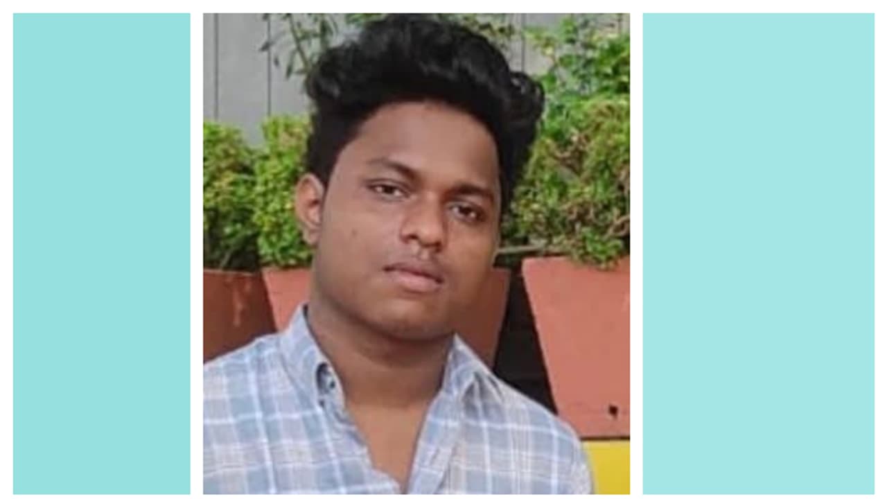 കുറ്റിപ്പുറത്ത് കെഎസ്ആർടിസി ബസും സ്കൂട്ടറും കൂട്ടിയിടിച്ച് 25കാരൻ മരിച്ചു കുറ്റിപ്പുറത്ത് കെഎസ്ആർടിസി ബസും സ്കൂട്ടറും കൂട്ടിയിടിച്ച് 25കാരൻ മരിച്ചു