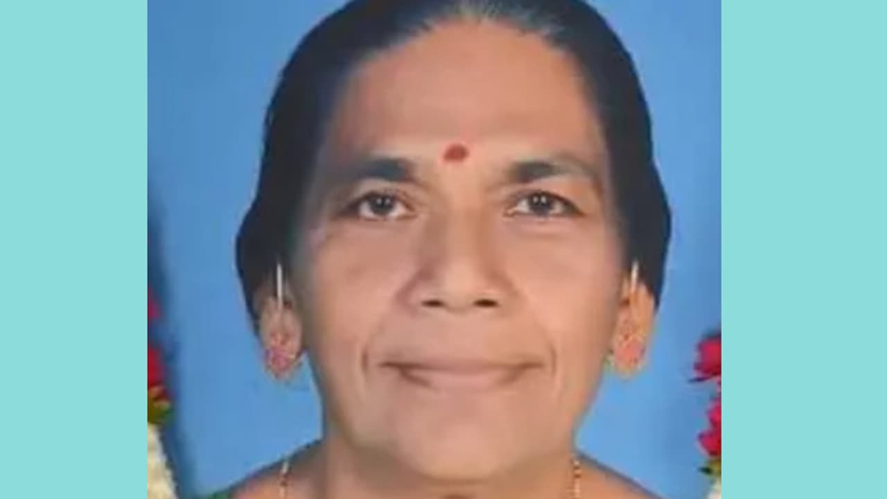 മൃതദേഹം കുളിപ്പിച്ചപ്പോൾ ശരീരത്തിൽ മുറിവും ചതവും; മൃതദേഹം പുറത്തെടുത്ത് പോസ്റ്റുമോർട്ടത്തിന് സാധ്യത മൃതദേഹം കുളിപ്പിച്ചപ്പോൾ ശരീരത്തിൽ മുറിവും ചതവും; മൃതദേഹം പുറത്തെടുത്ത് പോസ്റ്റുമോർട്ടത്തിന് സാധ്യത