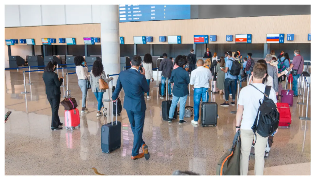 ടിക്കറ്റ് നിരക്കിൽ 22 ശതമാനം വരെ ലാഭിക്കാം, വിമാന യാത്രയ്ക്കും 'നല്ല' ദിവസം; ഇക്കാര്യങ്ങൾ ഓർത്തുവെച്ചോളൂ 