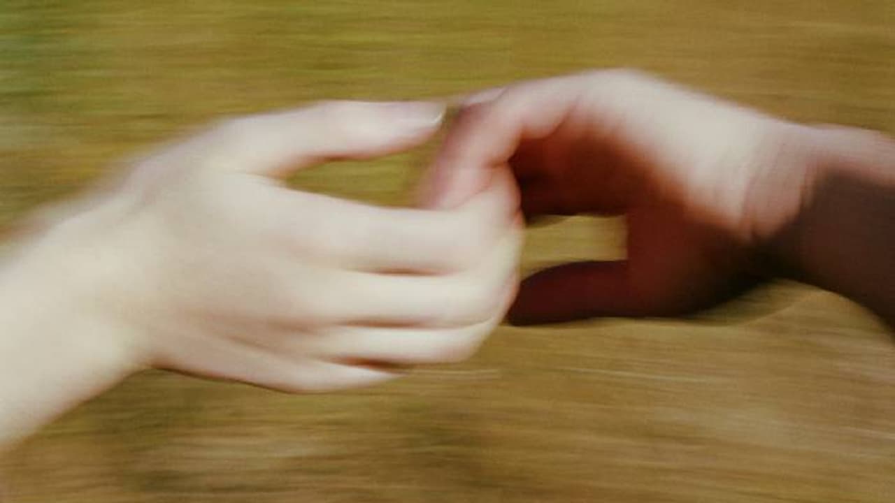 അലക്കാനൊരു സ്ഥലമന്വേഷിച്ചു നടന്നതാണ്, അന്യനാട്ടിൽ തന്റെ 'സോൾമേറ്റി'നെ കണ്ടെത്തിയ യുവാവ് അലക്കാനൊരു സ്ഥലമന്വേഷിച്ചു നടന്നതാണ്, അന്യനാട്ടിൽ തന്റെ 'സോൾമേറ്റി'നെ കണ്ടെത്തിയ യുവാവ്