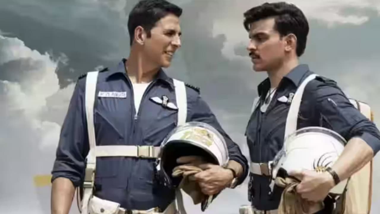 വേണ്ടത് വെറും നാല് കോടി, സ്‍കൈ ഫോഴ്‍സ് ആ മാന്ത്രിക സംഖ്യയിലേക്ക്