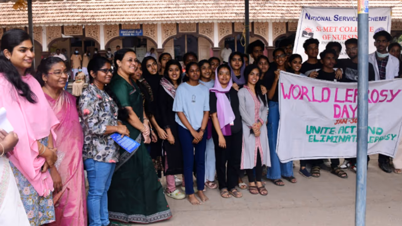 'രോഗത്തെയാണ് അകറ്റേണ്ടത്, രോഗികളേയല്ല'; സംസ്ഥാനത്ത് നിന്നും കുഷ്ഠരോഗത്തെ തുടച്ചുനീക്കുമെന്ന് വീണാ ജോര്ജ് 'രോഗത്തെയാണ് അകറ്റേണ്ടത്, രോഗികളേയല്ല'; സംസ്ഥാനത്ത് നിന്നും കുഷ്ഠരോഗത്തെ തുടച്ചുനീക്കുമെന്ന് വീണാ ജോര്ജ്