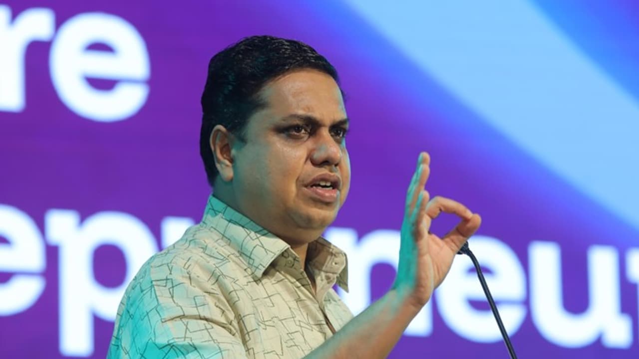 വിദ്യാർത്ഥികൾ റിസ്ക് എടുക്കണം, സർക്കാർ ജോലി ചിന്താഗതി മാറണം: സ്പീക്കർ എ.എൻ ഷംസീർ വിദ്യാർത്ഥികൾ റിസ്ക് എടുക്കണം, സർക്കാർ ജോലി ചിന്താഗതി മാറണം: സ്പീക്കർ എ.എൻ ഷംസീർ