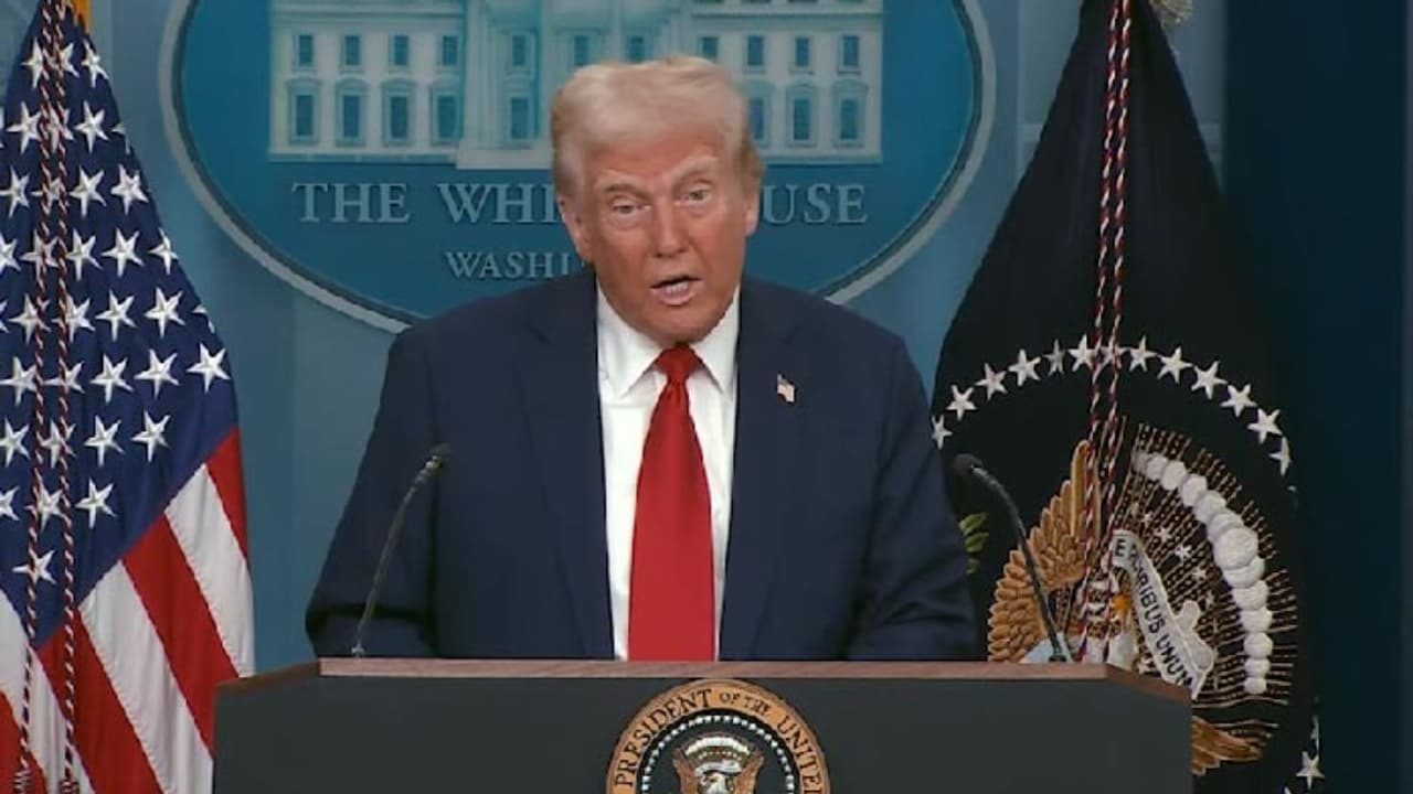 വിമാനവും ഹെലികോപ്റ്ററും കൂട്ടിയിടിച്ചതില്‍ കുറ്റക്കാര്‍ ഒബാമയും ബൈഡനും, വിചിത്ര വാദവുമായി ട്രംപ് 